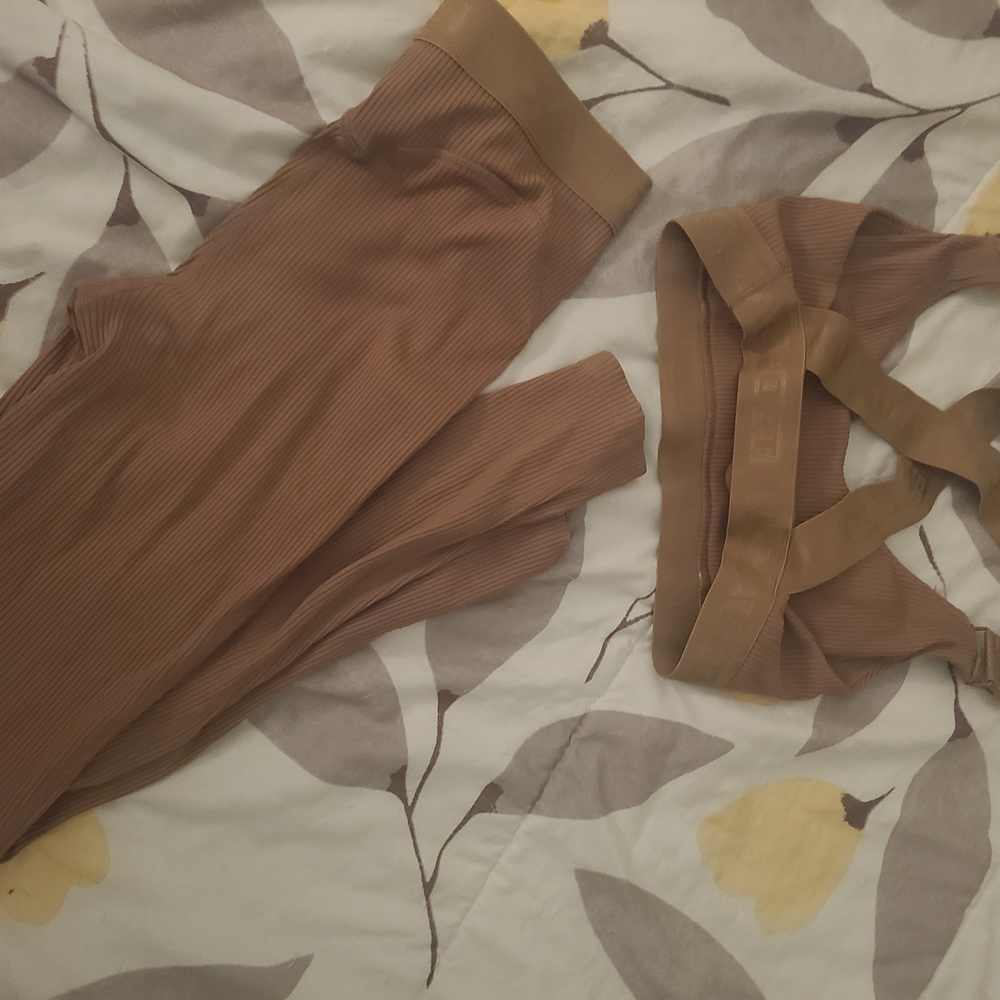 Beige Ribbed Top - Picture 2 of 4